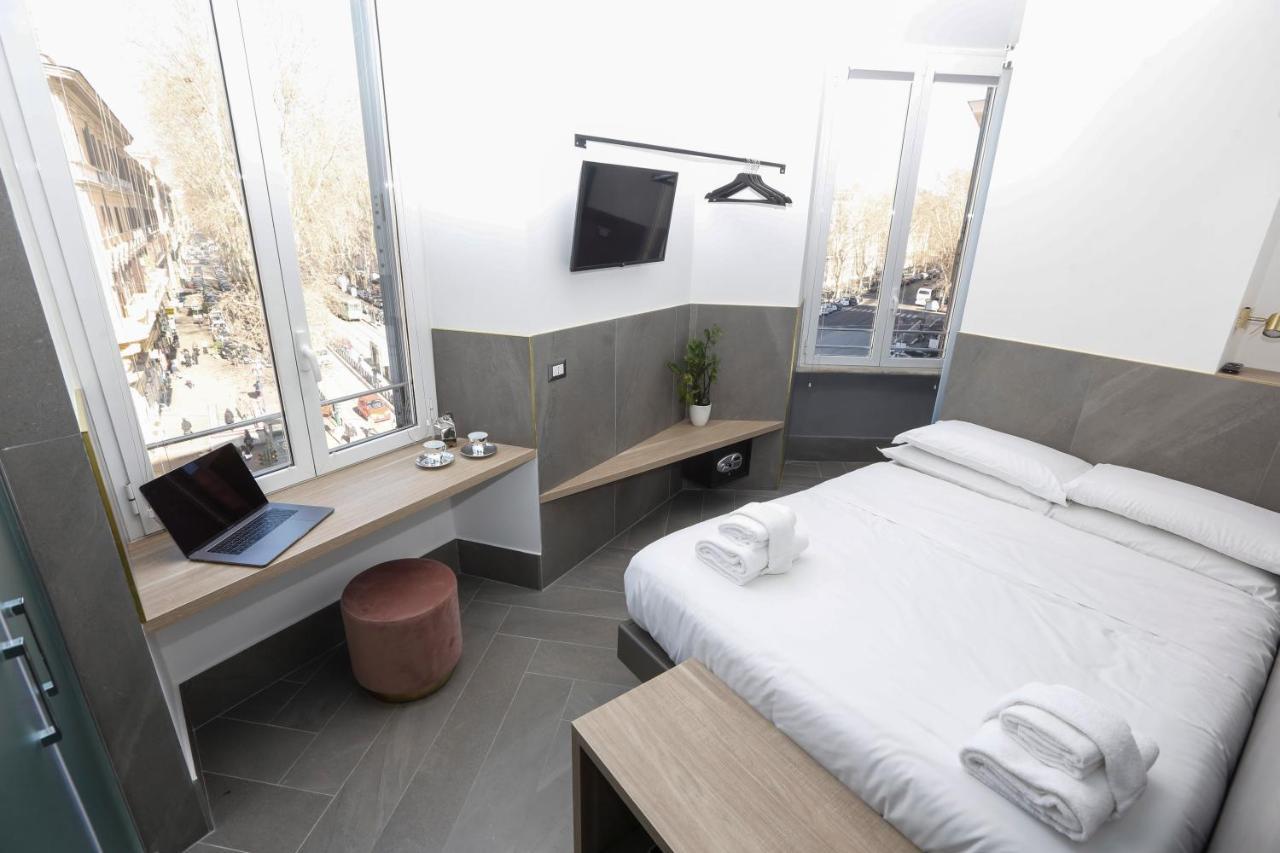 Ottaviano Smart Rooms Rome Exterior photo